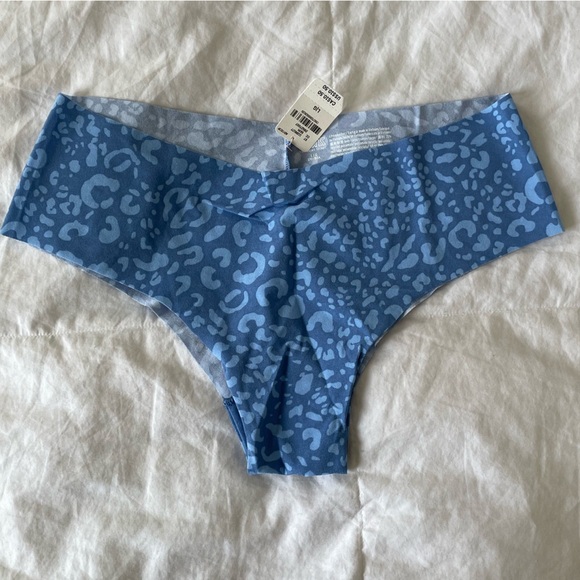 Victoria’s Secret PINK patterned panties 3 pair | L - Picture 8 of 10